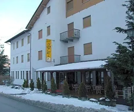 Hotel Dujany