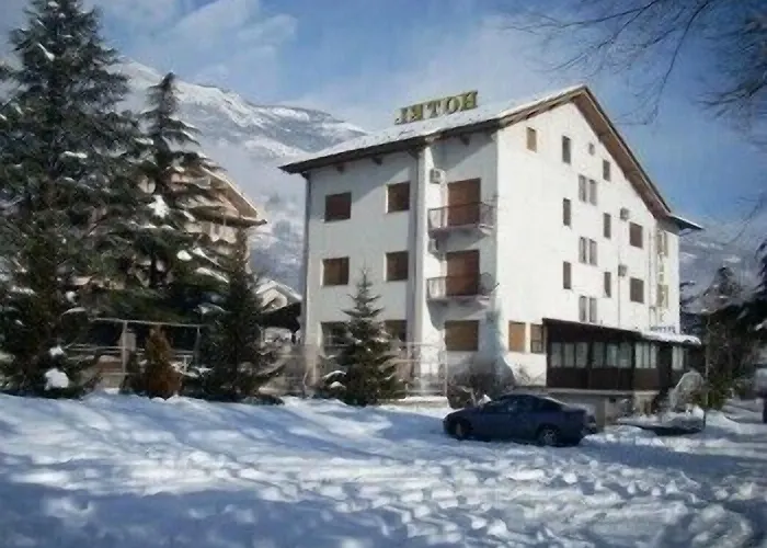 Hotel Dujany Nus